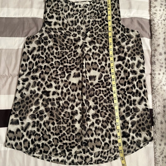 Daniel Rainn Size L Blouse Sleeveless Tank Animal Print V-Neck - Picture 9 of 9